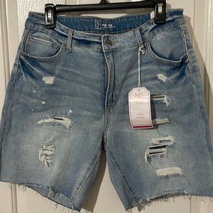 Brand new mid rise boyfriend shorts